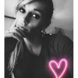 Meet your Posher, Holly